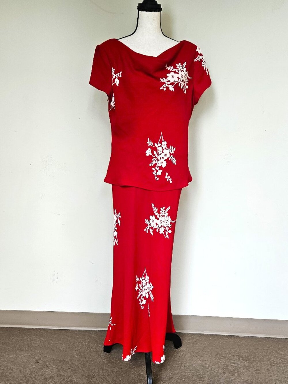 Cottagecore Dream! Vintage Tomato Red Floral Maxi Size 12 Cowl Neck Cap Sleeves